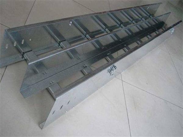 梯式电缆桥架