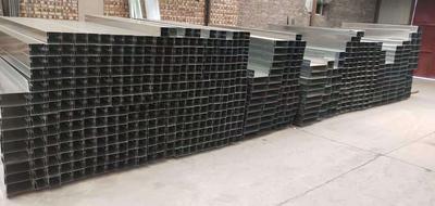 镀锌槽式电缆桥架